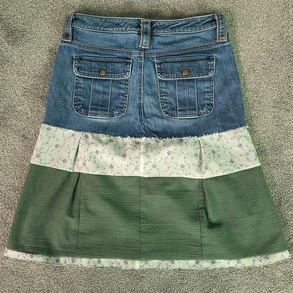 The Limited Jean Skirt - Picture 2 of 5